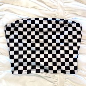 Checkerboard strapless crop top